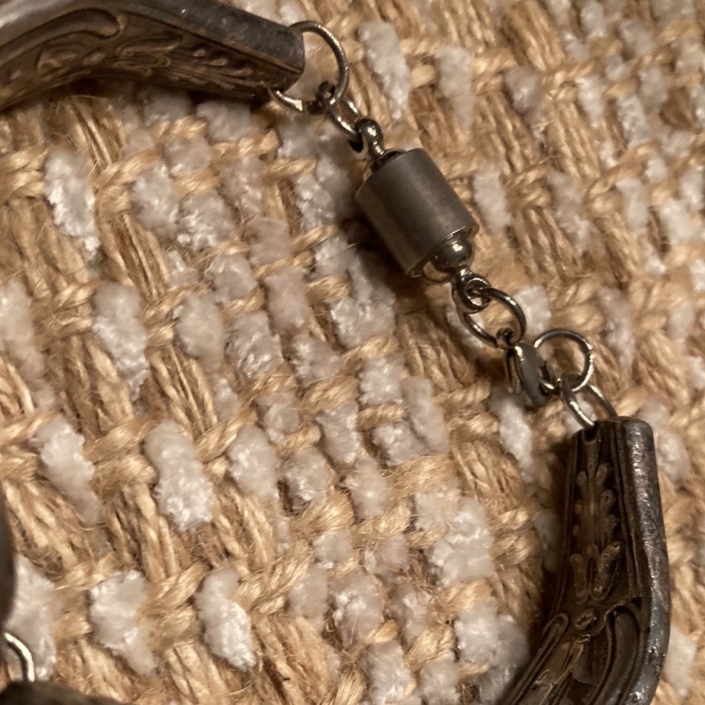 Vintage Silver tone Bracelet with Crystal Accents - Picture 7 of 7